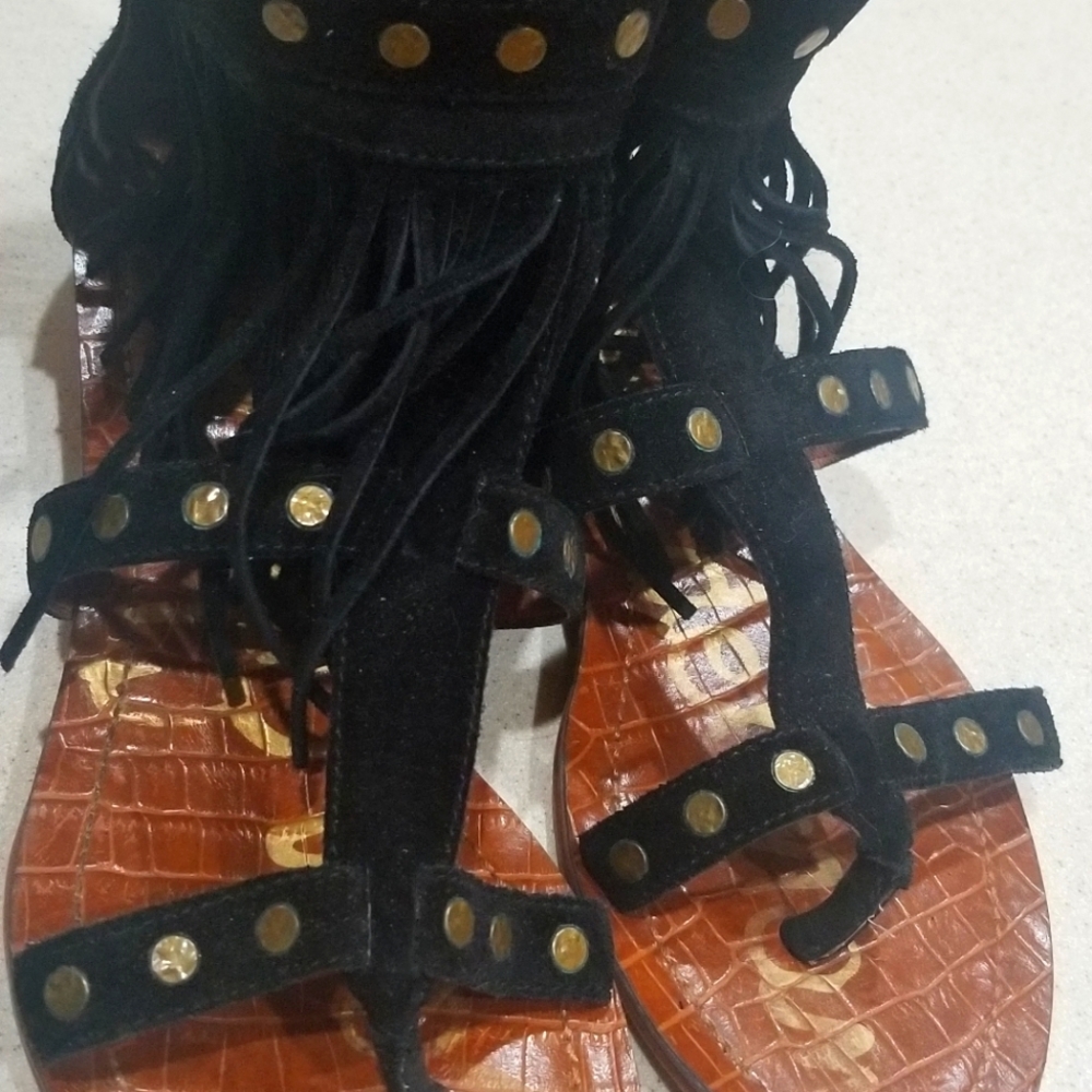SOLD.  Sam Edelman size-9 flat suede shoes.  SOLD